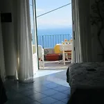 Residenza Gennaro Πανσιόν 3*