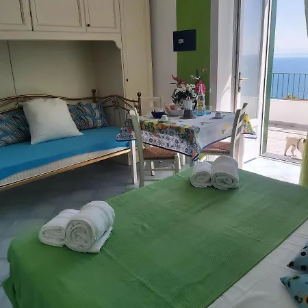 ゲストハウス Residenza Gennaro アマルフィ