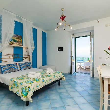 Residenza Gennaro Affittacamere 3*