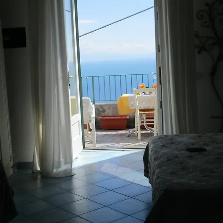 Residenza Gennaro 게스트하우스 3*