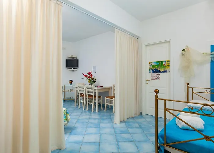 Residenza Gennaro Affittacamere 3*